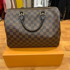 Louis Vuitton Speedy 30 AUTHENTIC